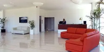 ****  Tryp By Wyndham Cuenca Zahir Hotel Ecuador